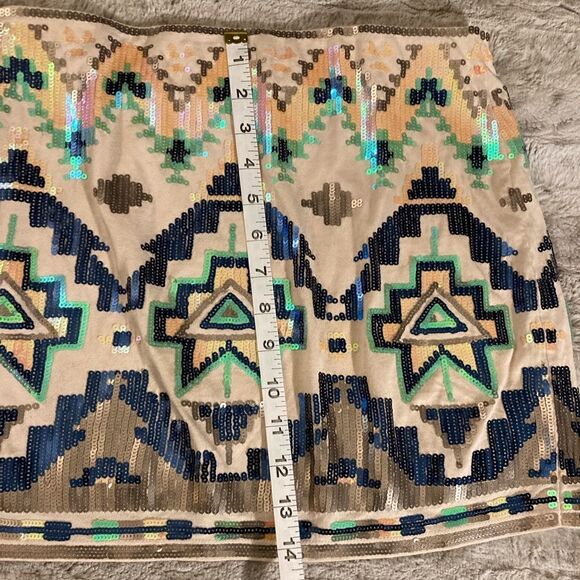 : : EXPRESS Sequin Tribal Print Mini Skirt : : - Picture 5 of 14